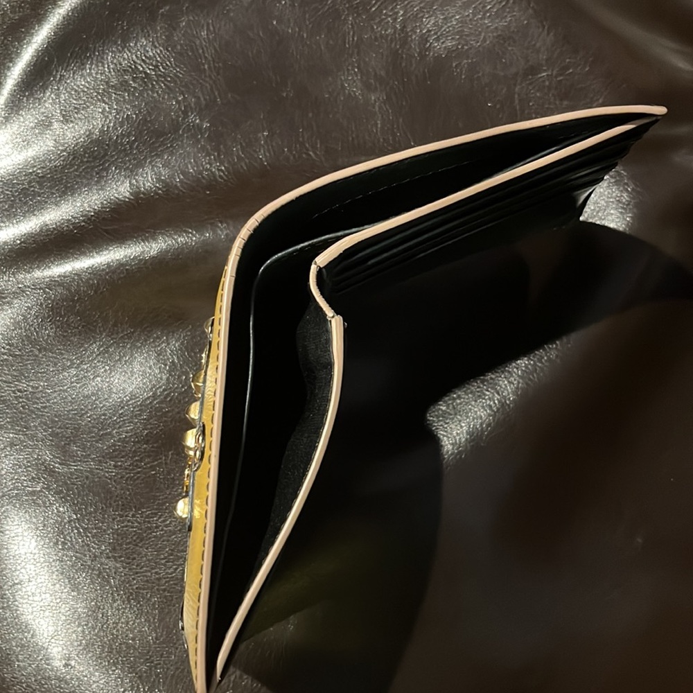 Burberry mens bi fold yellow mustard wallet - Picture 4 of 7